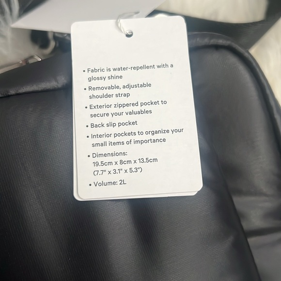 NWT Lululemon Everywhere Crossbody Bag 2L Wunder Puff - Picture 11 of 11